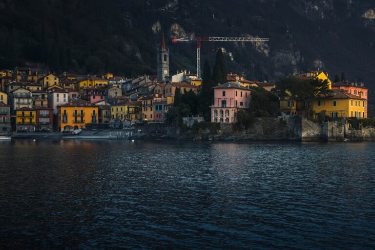 Bellagio Varenna Menaggio boucle id Lac-come travel tourism landmark