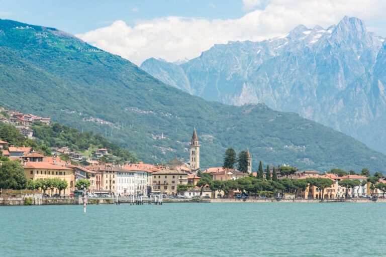 Visiter Varenna en une journ Lac-come travel tourism landmark