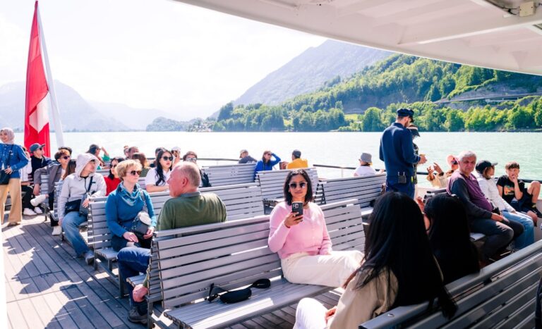 Billets combin s ferry et Lac-come travel tourism landmark